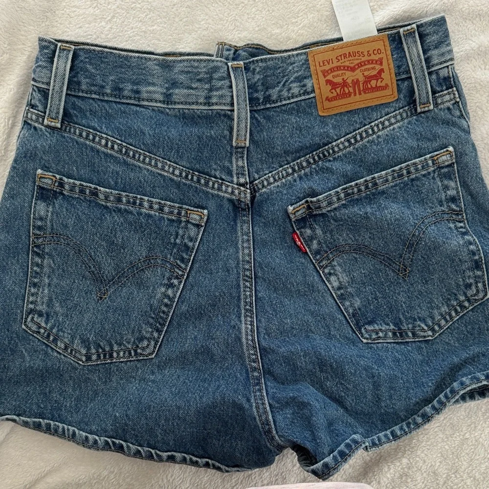 Levi's Classic Blue Jean Shorts - Picture 5 of 5